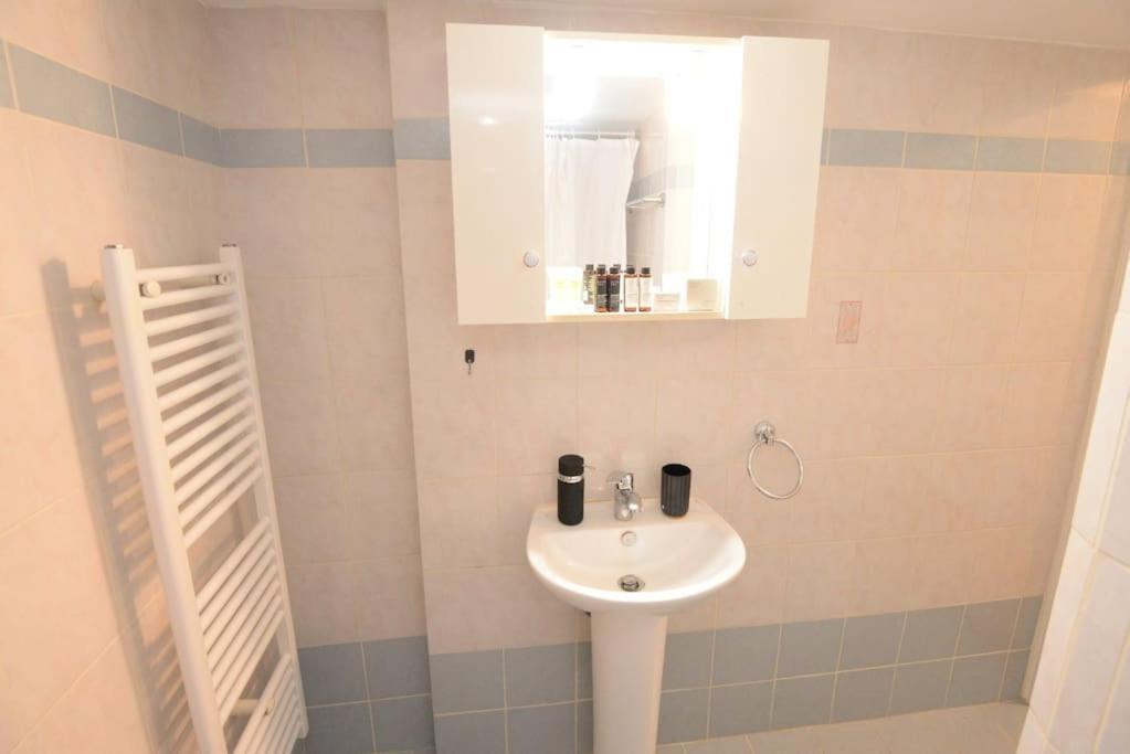 Minimal Apartment In Koukaki Athen Eksteriør bilde